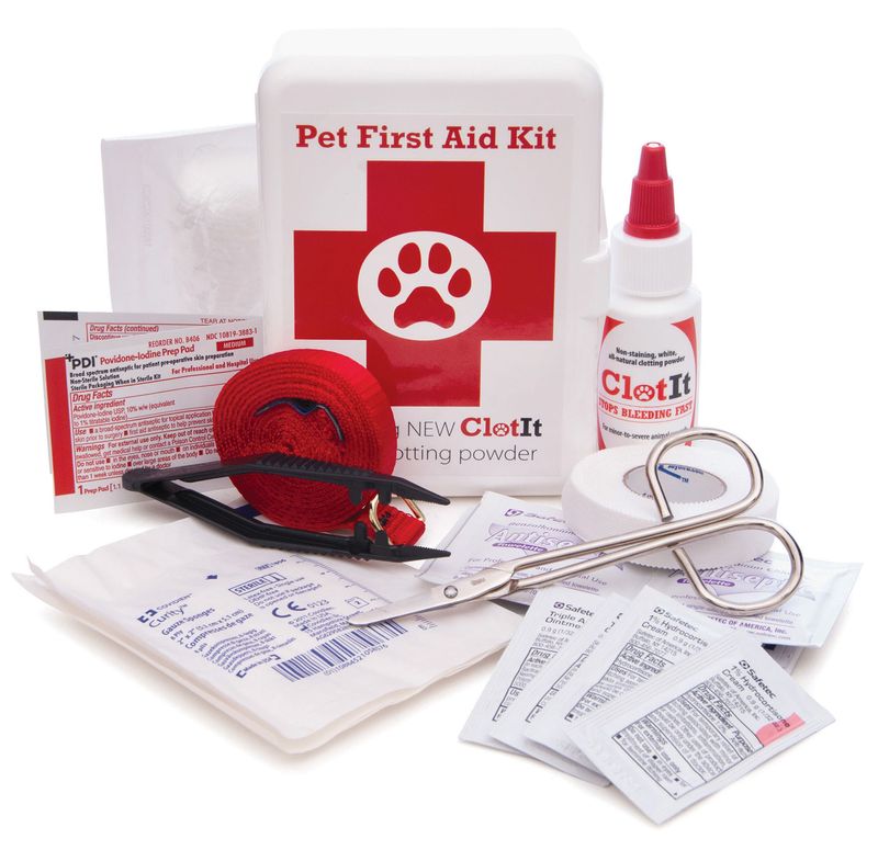 ClotIt-First-Aid---Blood-Stopping-Kit-for-Animals