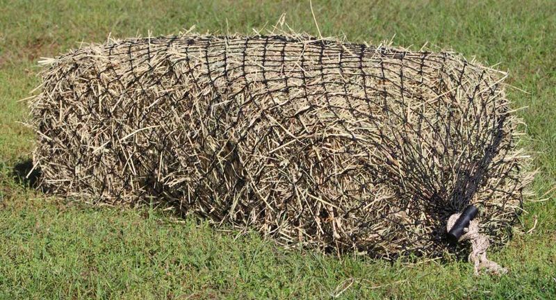 Hay-Chix-Heavy-Duty-Small-Square-Bale-Net