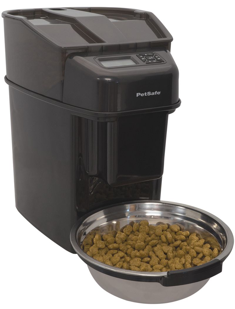 Petmate programmable pet feeder 18 outlet cups