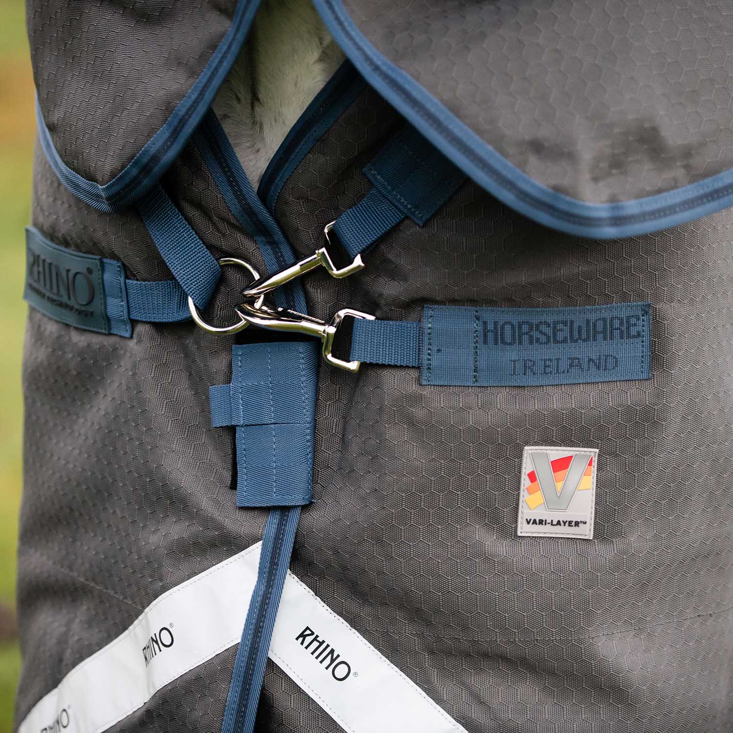 Rhino Plus HexSTOP Medium Weight Turnout Horse Blanket Jeffers