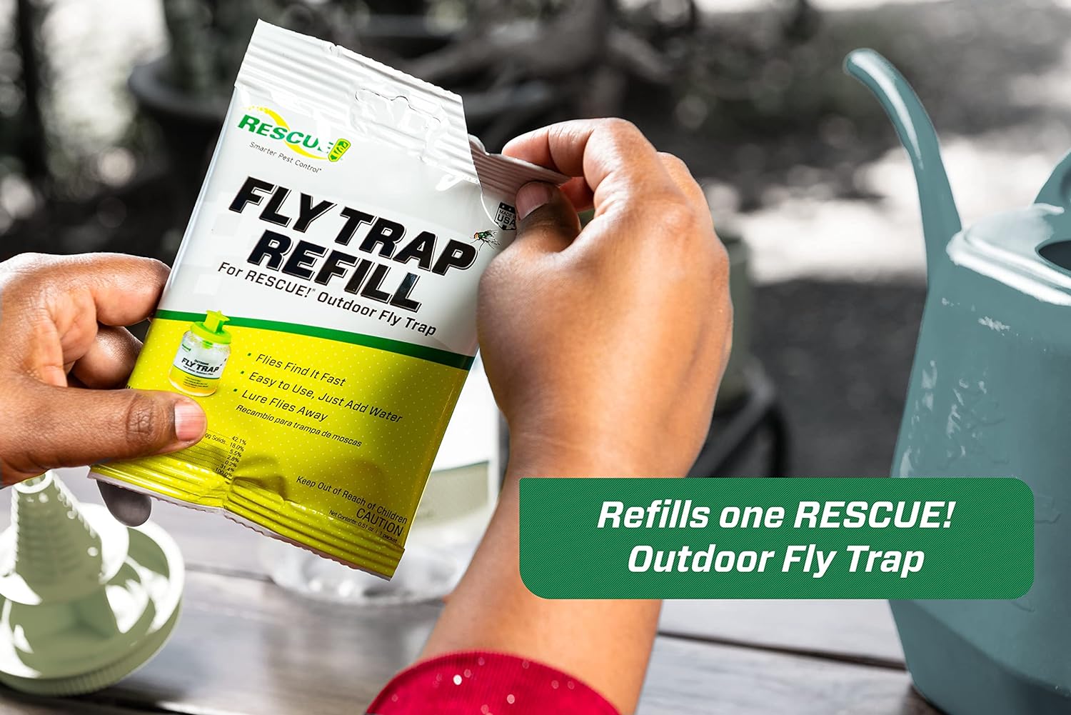 The Rescue! Outdoor Fly Trap 