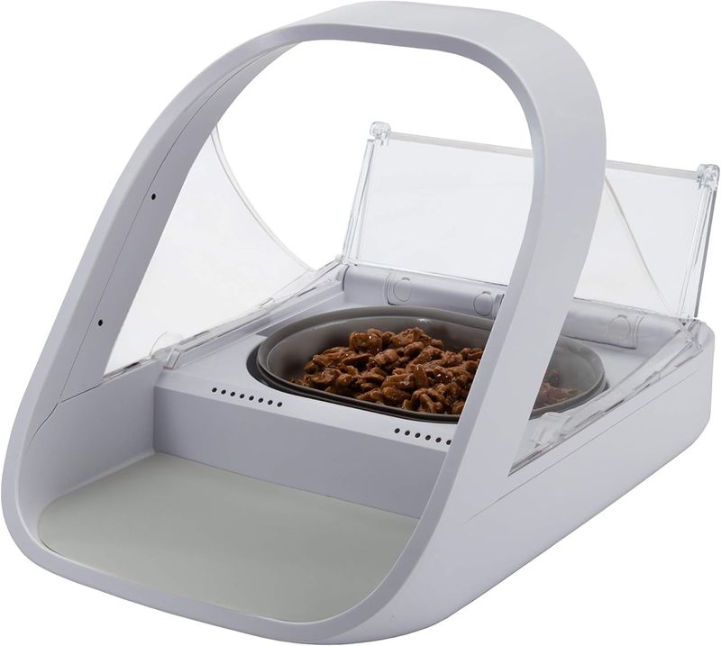 Sure-Petcare-Pet-Feeder-Connect